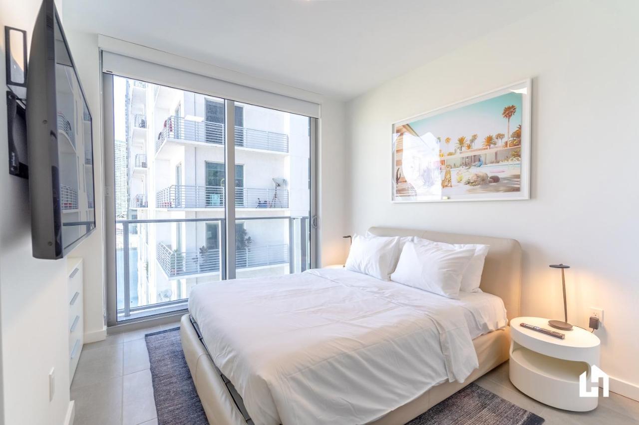 Downtown Miami Condos By Lua Host Екстериор снимка