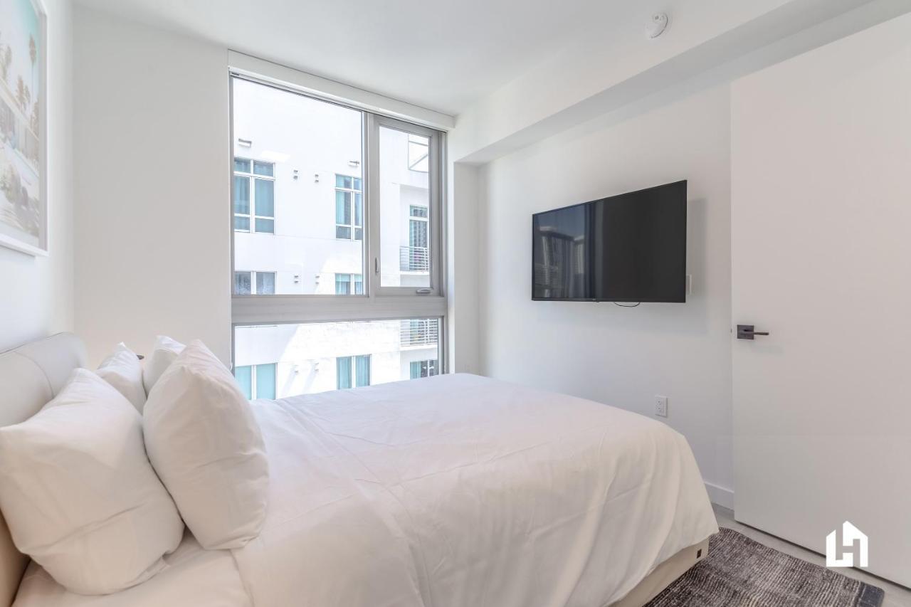 Downtown Miami Condos By Lua Host Екстериор снимка